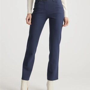 Quince Ultra-Stretch Navy Straight Leg Pants Women’s M 32 length NWT SOLD OUT